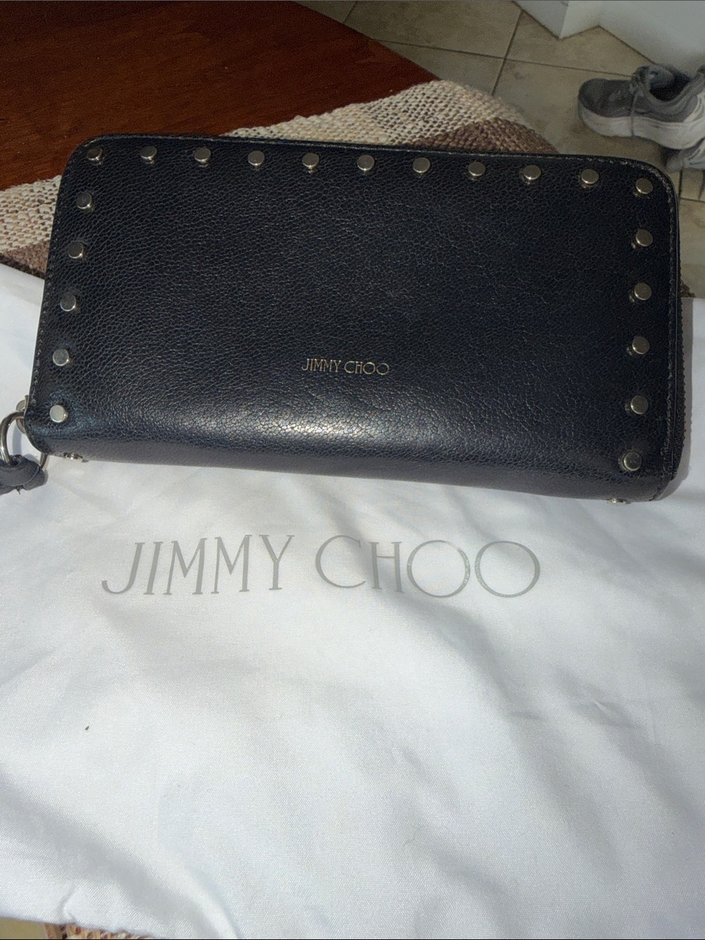 💯 Authentic Jimmy Choo Black Leather Zip Wallet with Gold Logo dust bag inc